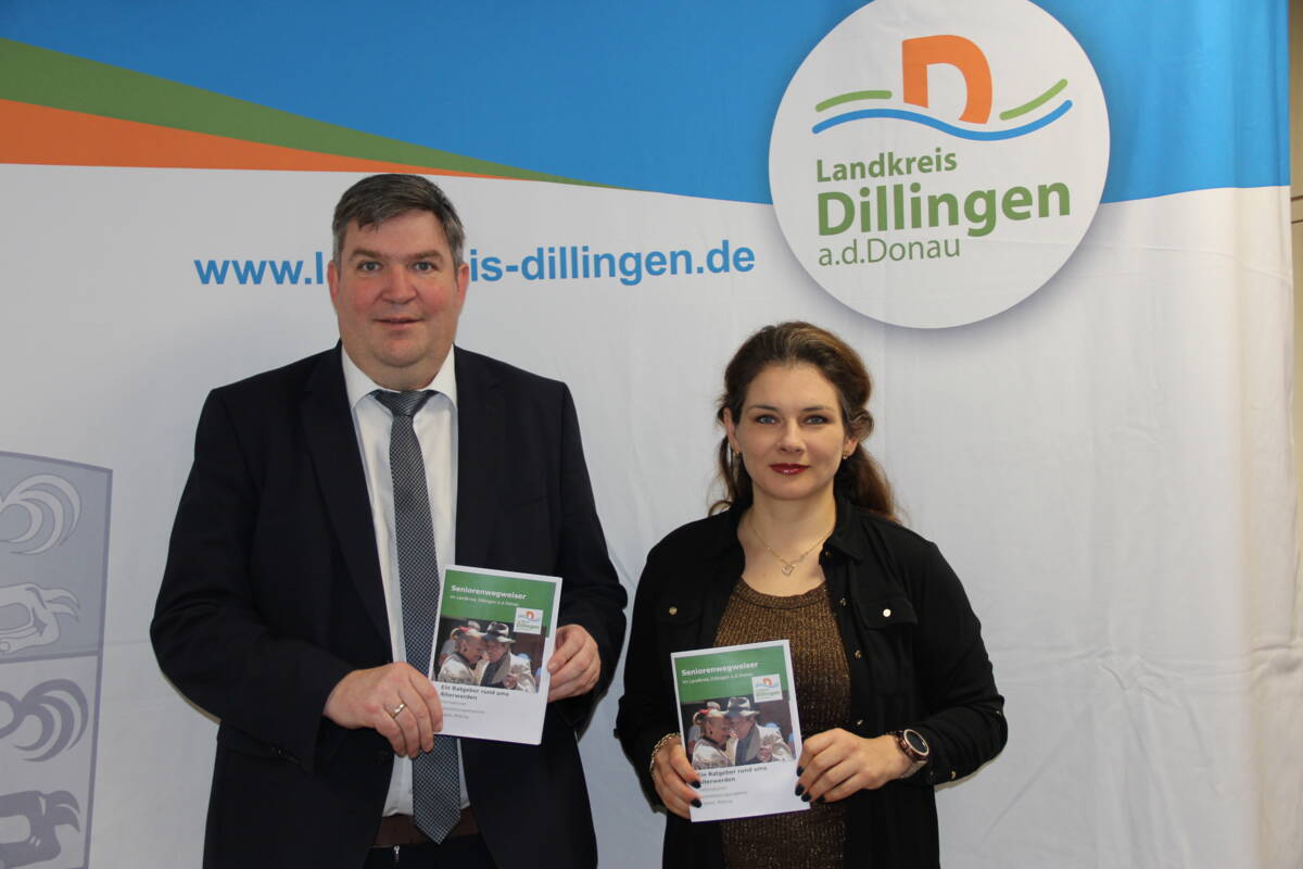 Neue Seniorenbroschüre für den Landkreis Dillingen
