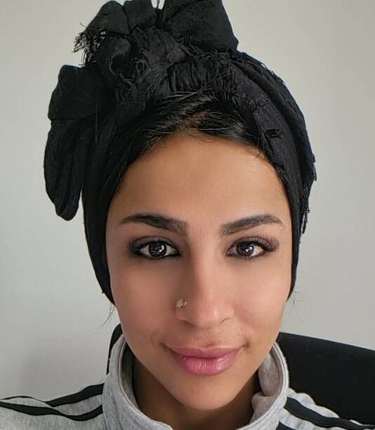 Frau Alkhatib Khadija