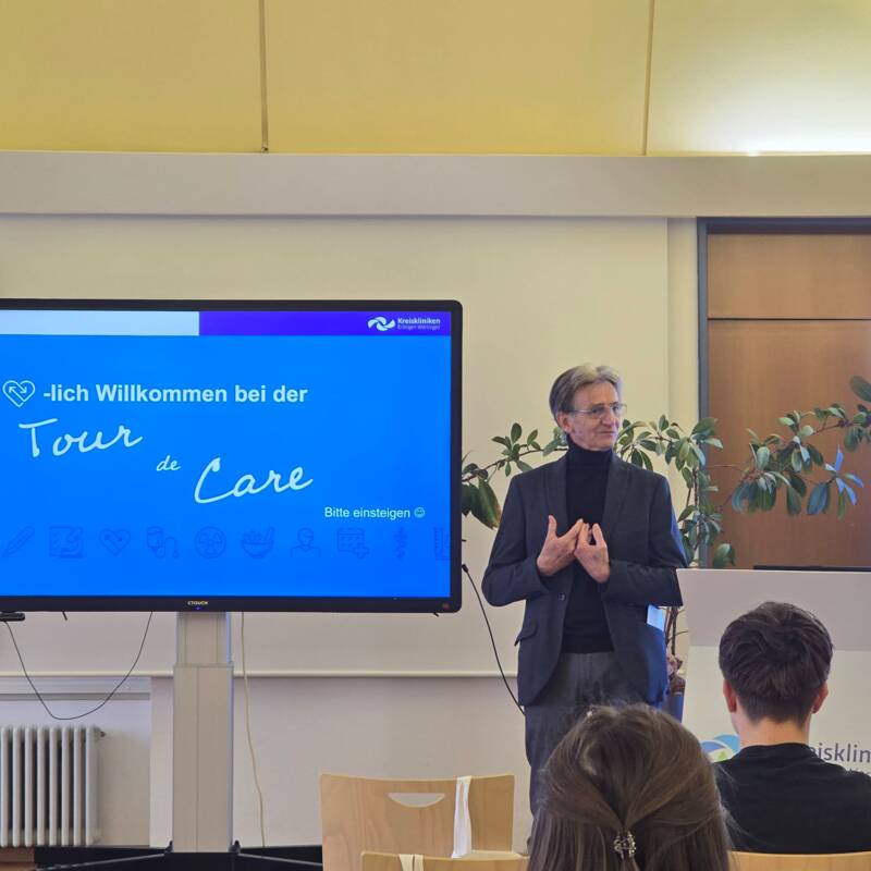 Tour de Care - Grußwort durch den weiteren Stellvertreter des Landrats, Joachim Hien.